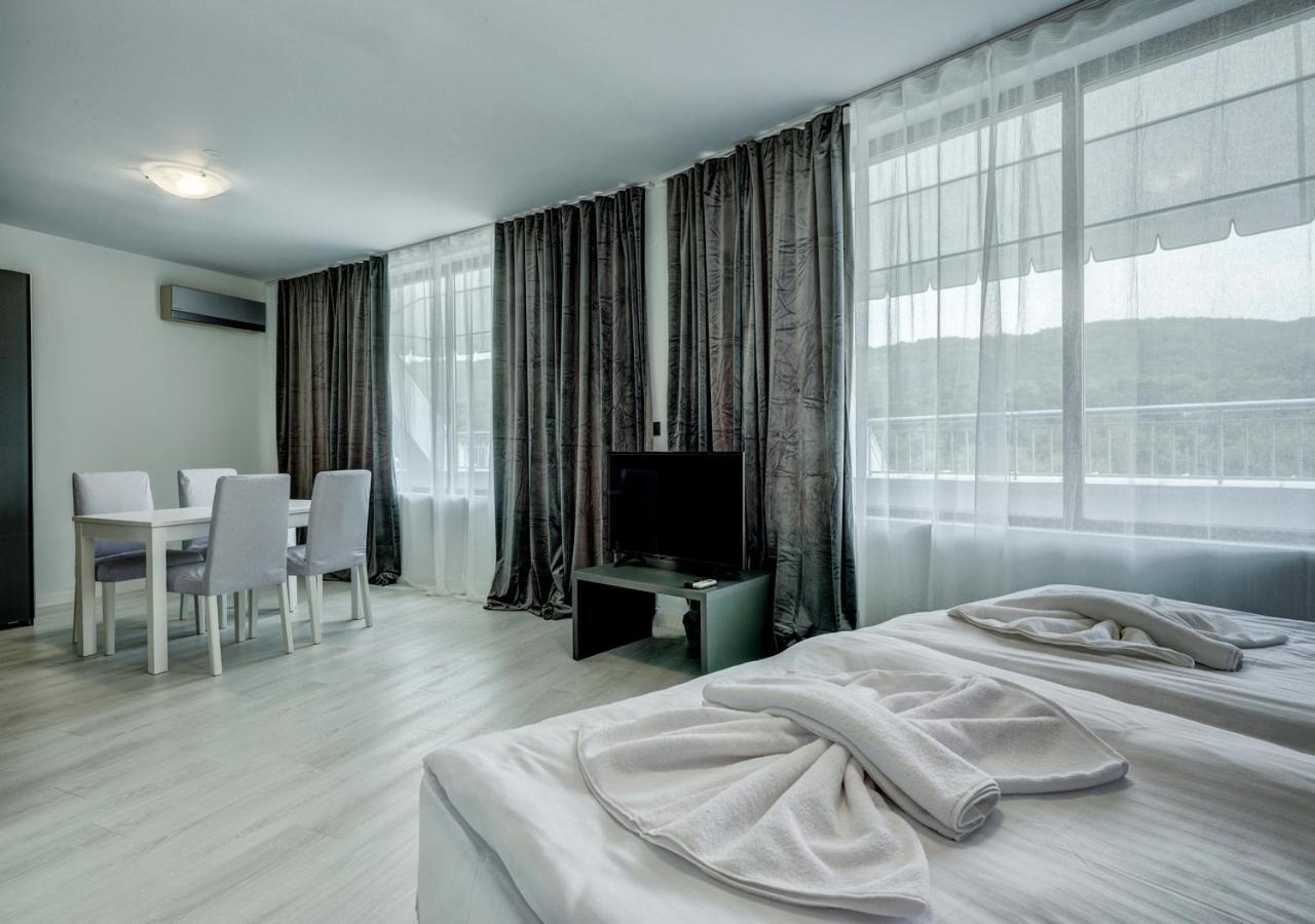 Continental Apartments Goudstrand Buitenkant foto